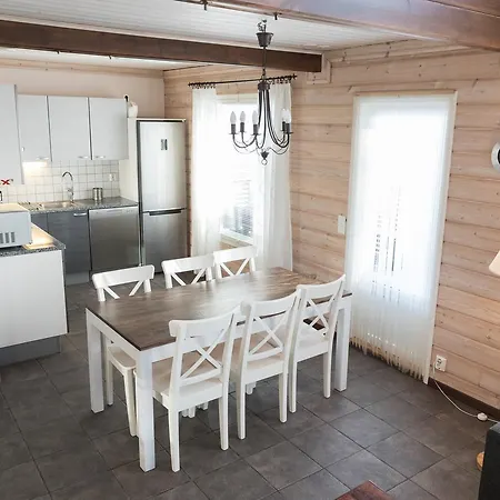 Pyry Ja Tuisku Chalet *